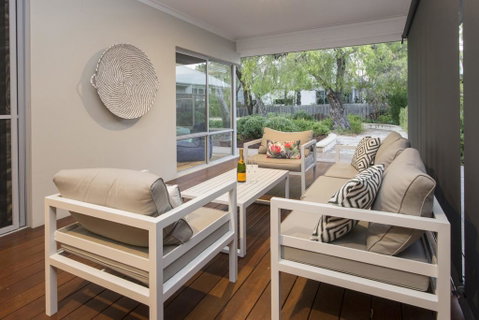 Beachstone - Stylish Spacious Home Opposite Beach And Close To Town - Hotel WA 3