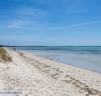 Beautiful Beachfront Apartment at Capel Sound - Hotel WA