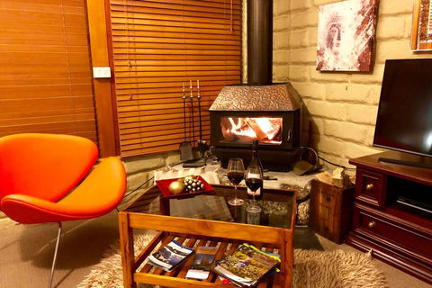 BEAUTIFUL RETREAT - 20 Mins To CBD And Only 10 Mins To MONA! - Hotel WA 3
