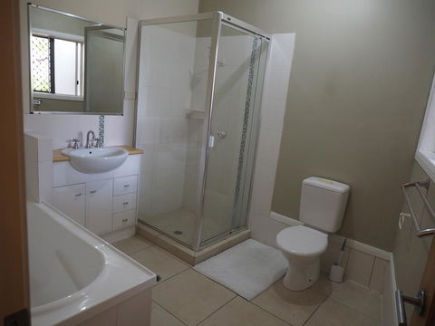Bed And Breakfast With Airport Transfers And Rental Car - Hotel WA 2