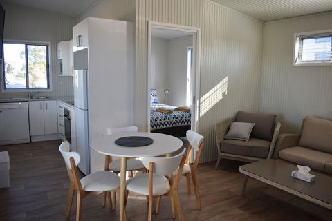 Bega Caravan Park - Hotel WA 0