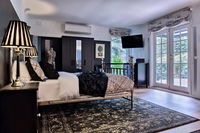 Book Sassafras Accommodation Vacations Hotel WA Hotel WA