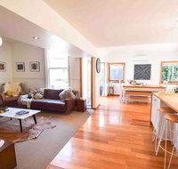 Best Location in Hobart Luxury 4 bedroom with stunning views - Hotel WA