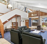 Black Dolphin Waterfront Townhouse - Bay Views - Hotel WA