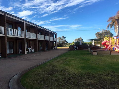 Black Swan Motor Inn - Hotel WA 2