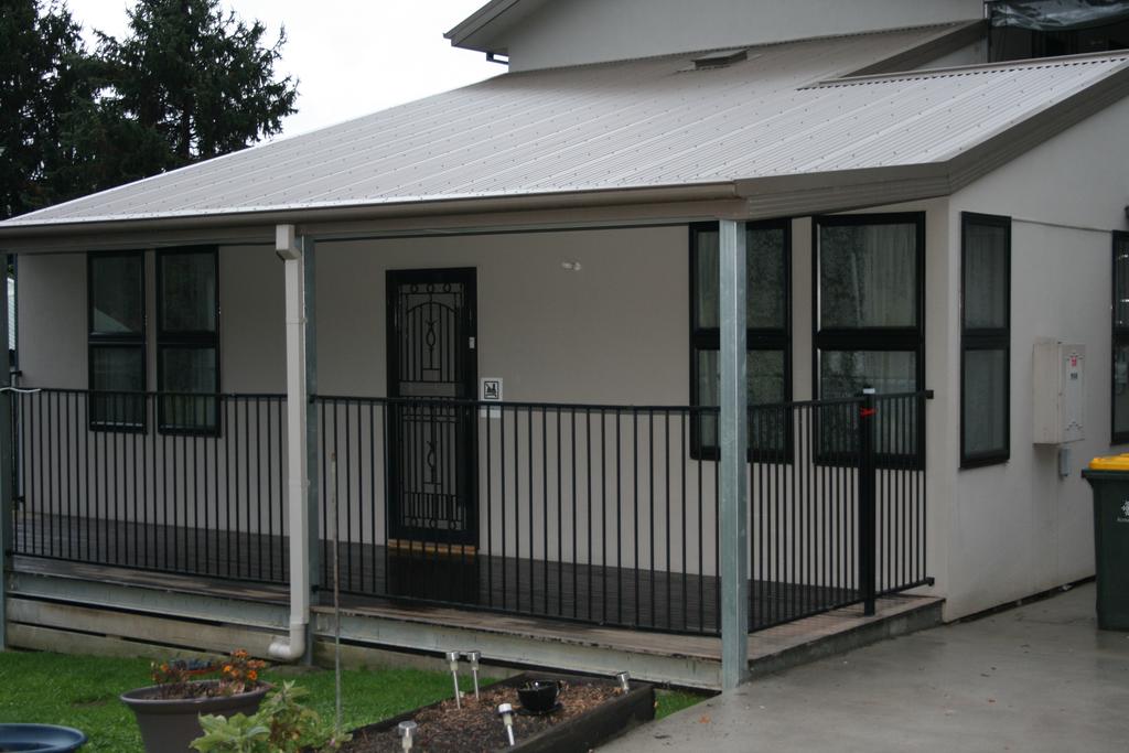 Mount Beauty VIC Hotel WA