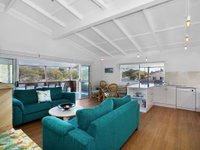 Book Wooli Accommodation Vacations Hotel WA Hotel WA
