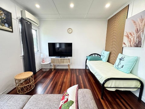Zen Escape Guest House- Hidden Little Gem, Funky Corner, Boutique Granny Flat - Hotel WA 3