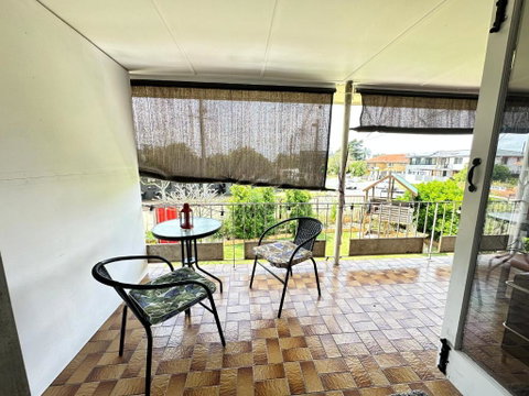 Zen Escape Guest House- Romantic Escape, Cozy Delight, Oasis Suite - Hotel WA 3
