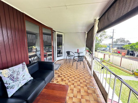 Zen Escape Guest House- Romantic Escape, Cozy Delight, Oasis Suite - Hotel WA 1