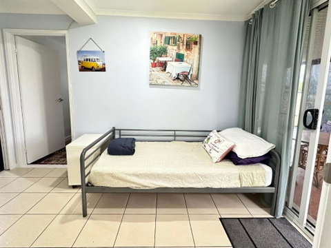 Zen Escape Guest House- Zen Garden Tiny Home, Nooky Studio - Hotel WA 3