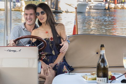 2-Hour Self-Drive Boat Hire On The Yarra River - Hotel WA 5