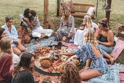 A Picnic In Byron Bay - Hotel WA 4