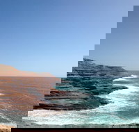 Kalbarri Pink Lake and Abrolhos Islands Nature Tour - Hotel WA