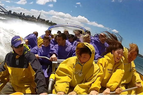 30-Minute Sydney Harbour Jet Boat Ride: Thunder Twist - Hotel WA 0