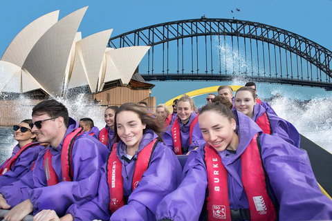 30-Minute Sydney Harbour Jet Boat Ride: Thunder Twist - Hotel WA 1