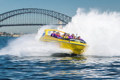 30-Minute Sydney Harbour Jet Boat Ride: Thunder Twist - Hotel WA 5