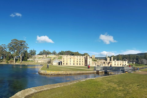6-Day Tasmanian Explorer Adventure Tour From Hobart - Hotel WA 0