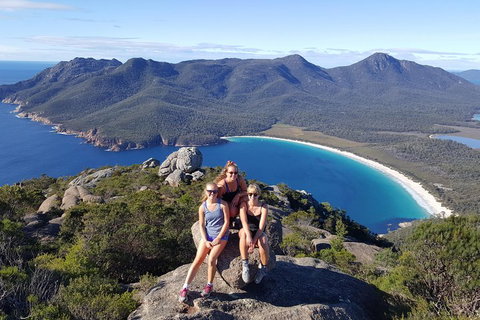 2-Day Tas East Coast Escape Tour Including Bay Of Fires, Wineglass Bay & Devils - Hotel WA 1