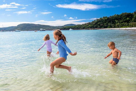 Whitehaven Beach And Daydream Island Cruise - Hotel WA 3