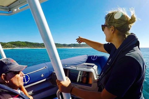Julian Rocks Byron Bay Cruise - Hotel WA 3
