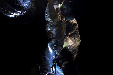 Full-Day Canyoning Experience At Stunning Empress Canyon - Hotel WA 3