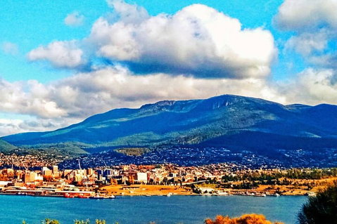 Hobart Half-Day Sightseeing Coach Tram Tour - Hotel WA 2