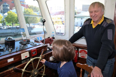 Derwent River Historic Harbour Cruise From Hobart - Hotel WA 4